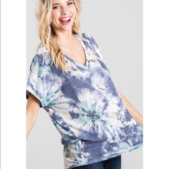 NEW! Tie Dye V-Neck Tunic! - Picture 5 of 6
